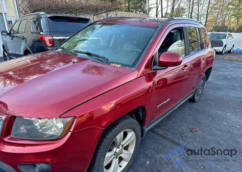 2015 Jeep Compass Latitude z USA, uszkodzony, nr VIN 1C4NJDEB5FD162504
